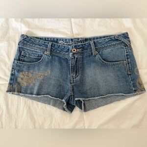 Blue Asphalt Denim Shorts with Silver Button